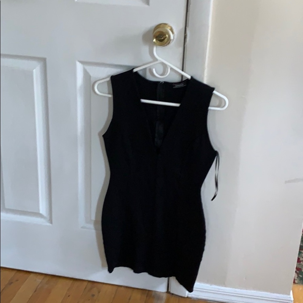 Black bodycon dress